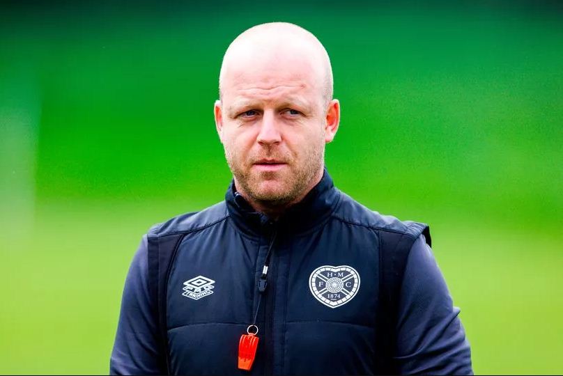 Breaking: Hearts in talks to sign €3.4M RB as Steven Naismith looks to add to pre-contracts