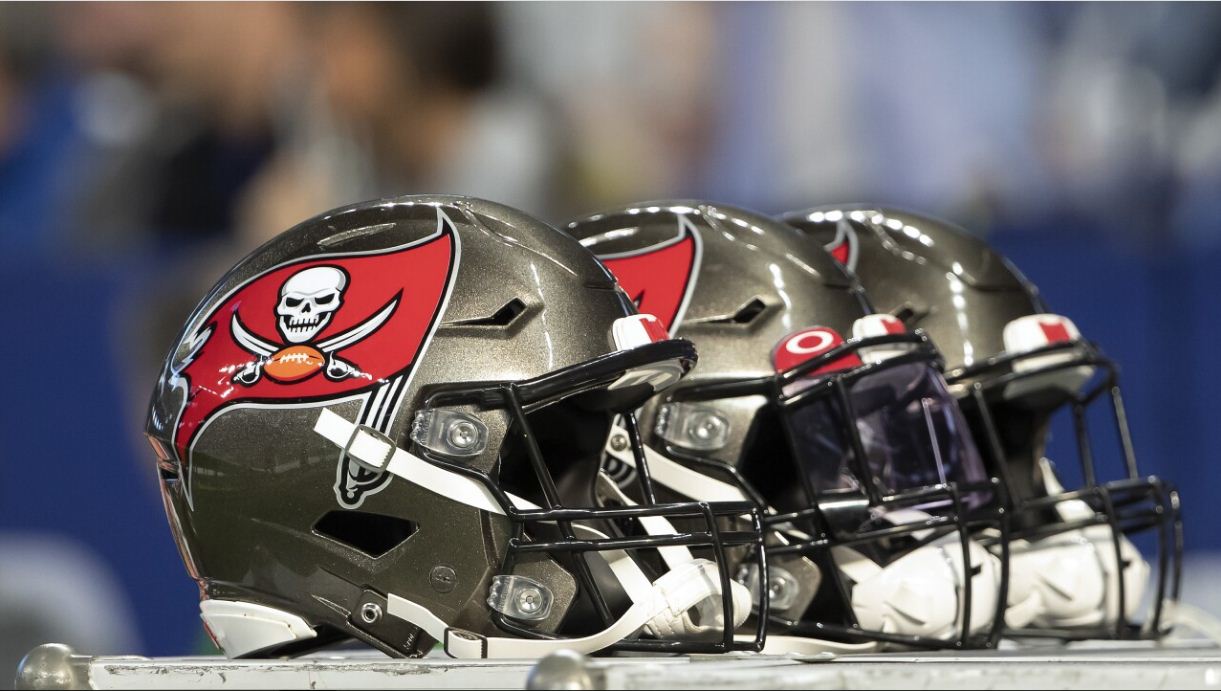 Breaking: Buccaneers Set To Sign Bills $14.3 Million Pro Bowl Tight End